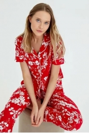 Kadın Kirmizi Baskili Red Line Maskulen Pijama Takımı